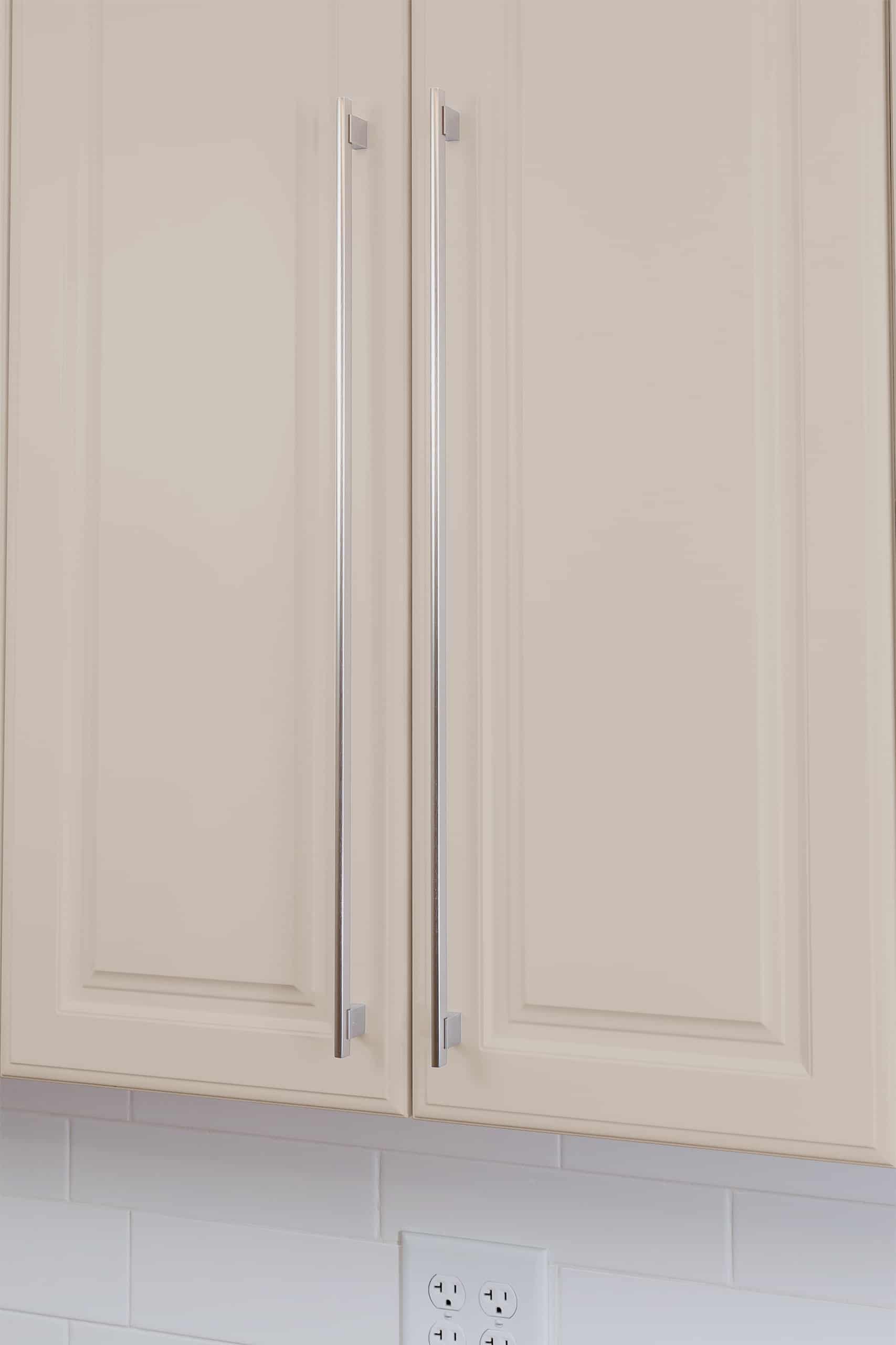TP-1935 Cabinet Hardware Jig Long Handles Installed